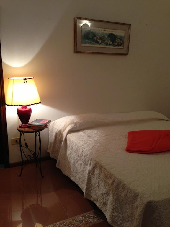 Bed and Breakfast L'Appogghju Castelsardo Zimmer foto
